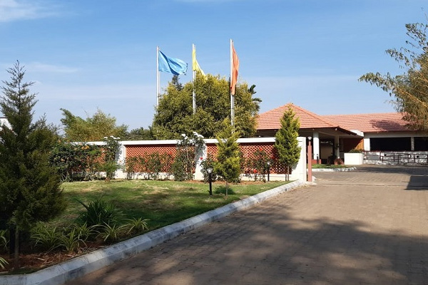 hotel mayura yagachi