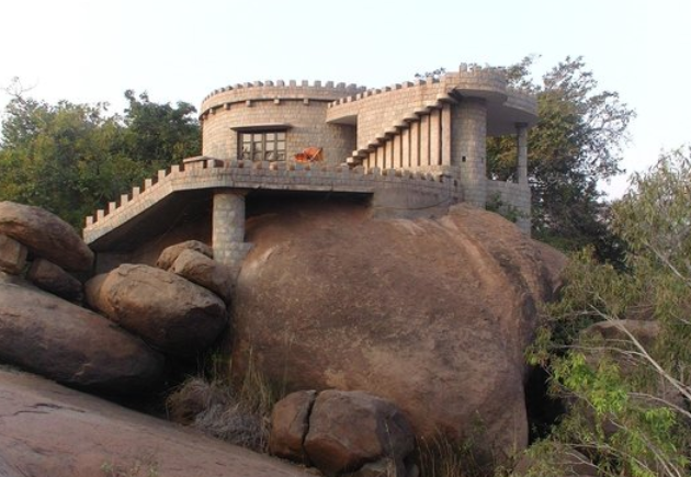 Hampi’s Boulders Resort