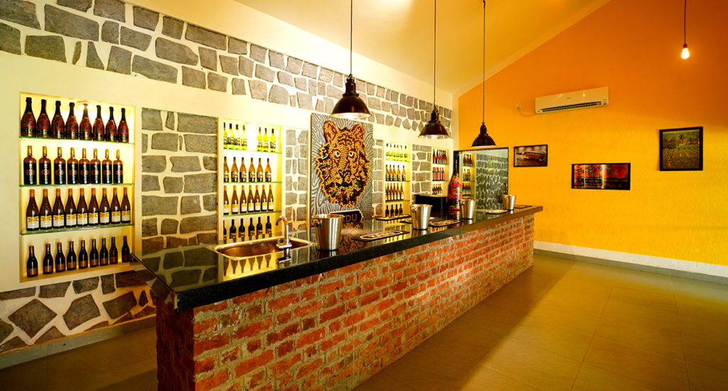 ಸುಲಾ ದ್ರಾಕ್ಷಿತೋಟಗಳಿಗೆ ವೈನ್ ಪ್ರವಾಸ